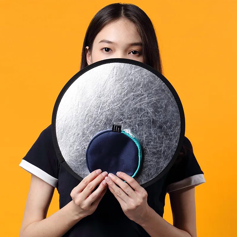 2-In-1 30cm Round Reflector For Outdoor And Indoor Photography