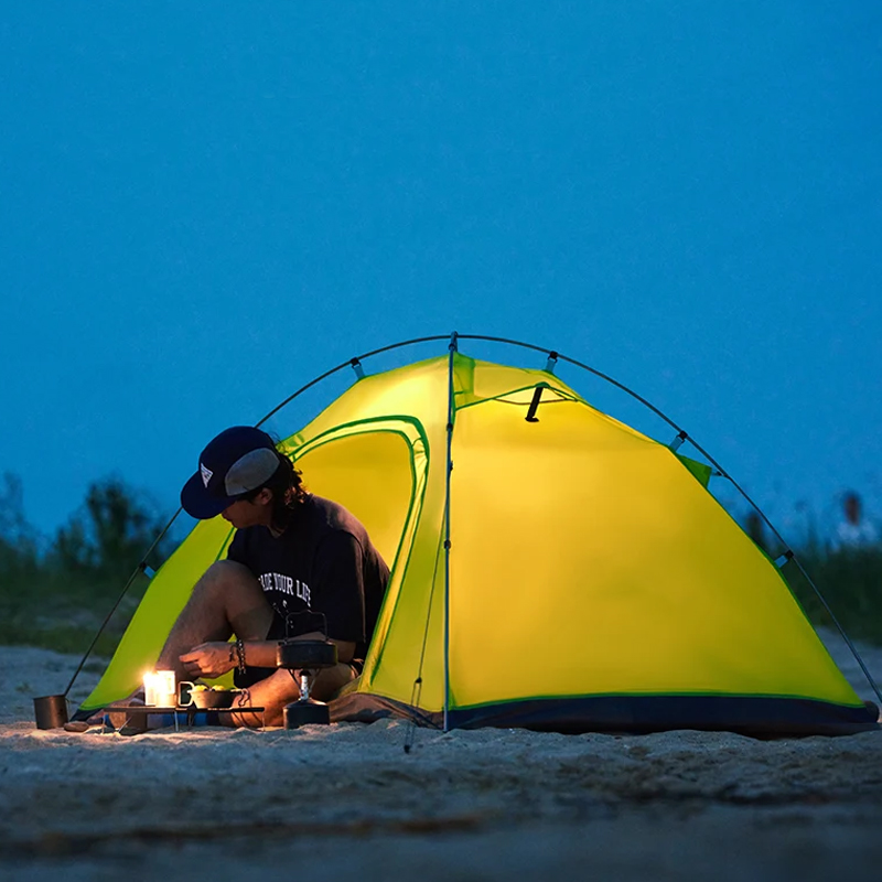 Outdoor Single Layer and Double Layer Tent with UPF 40+ Protection, a Portable Camping Tent for Fishing and Hiking, and it is Rainproof.