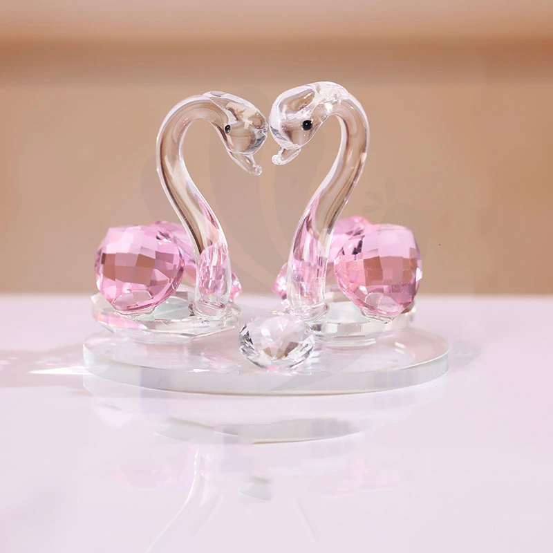 Crystal Swan: Mini Desk Ornaments for Children's Graduation Gifts