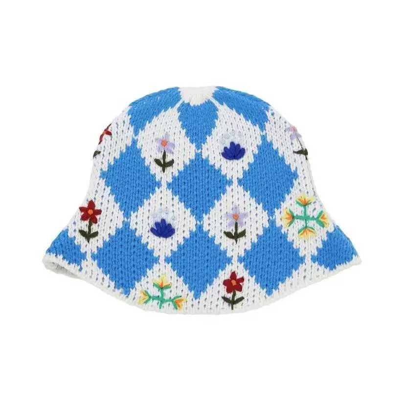 Autumn Cotton Yarn Wide Brim Woven Crochet Flower Bucket Hat: Plaid Color Match for Women