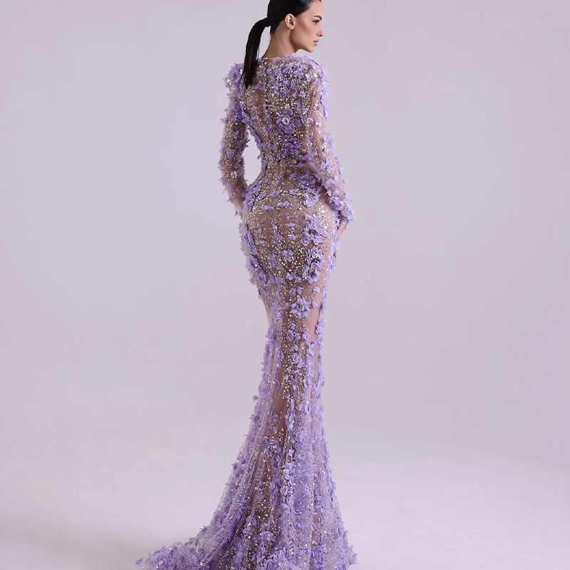 Gorgeous Appliqued Mermaid Evening Dresses Plunging V Neck Long Sleeves Evening Gown Floor Length Dresses For Special Occasions