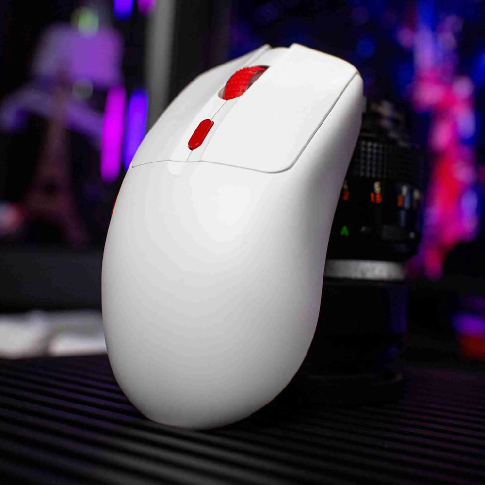 Wireless Gaming Mouse Lightweight 2.4g USB-C Wired Paw3395 Rechargeable 6 Programmable Buttons Mouse