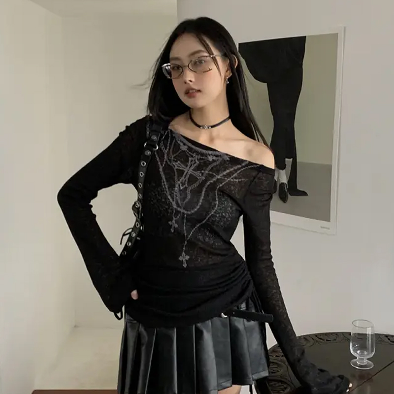 Women's Black Off-The-Shoulder Long-Sleeved T-Shirt