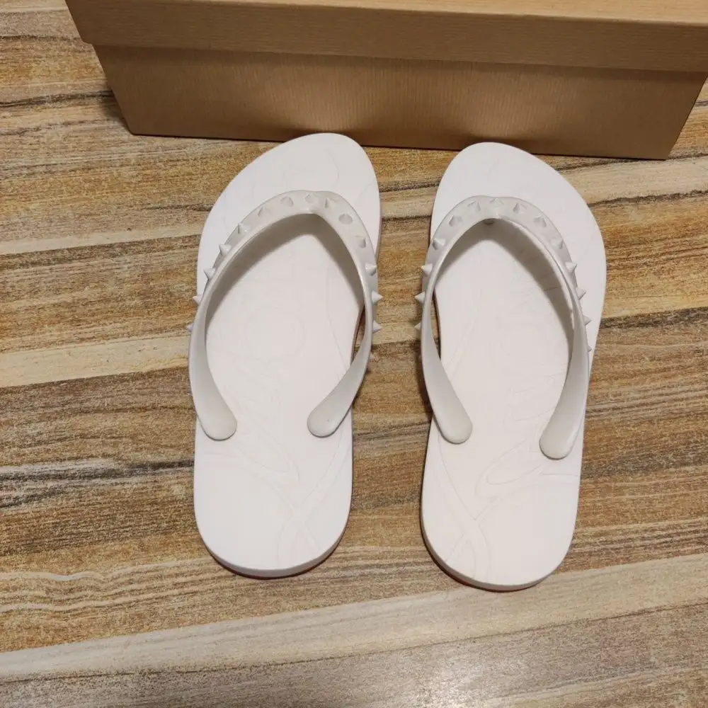 Fashion Flip-flops Go Out Casual Lightweight Slippers Classic High Quality Slippers Flip-Flops